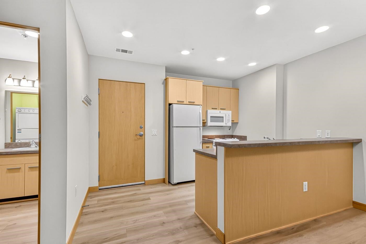 309 W Washington Avenue 104