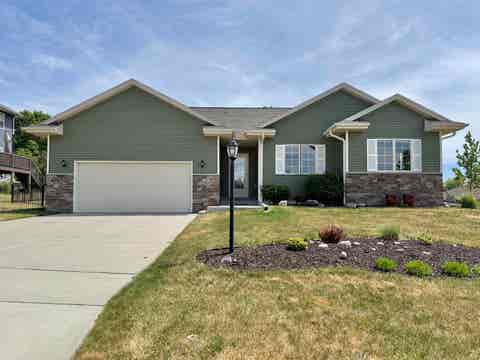 Photo of 782 N Waveland Road, Janesville, WI 53548 (MLS # 2025035)