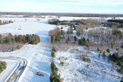 Photo of Lot 6 Holzem Circle, Wisconsin Dells, WI 53965 (MLS # 2013766)