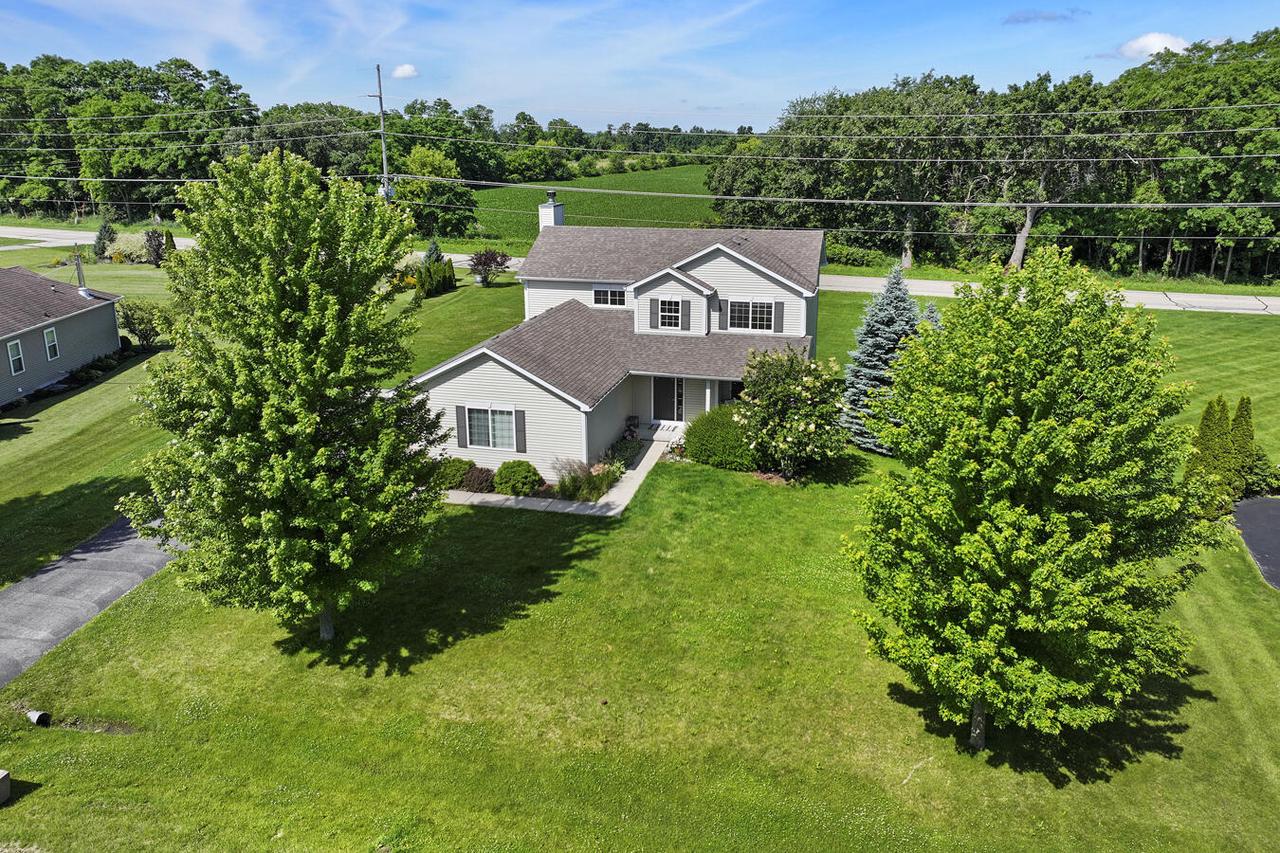 Photo 1 of 30 — 436 Ashley Drive, Williams Bay, WI 53191