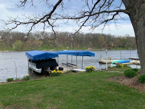 Photo of 9697 N Blackhawk Drive, Edgerton, WI 53534 (MLS # 1948034)