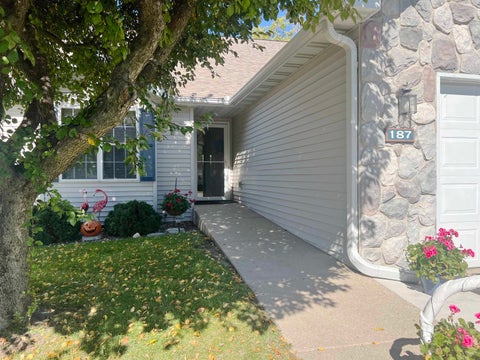 Photo of 187 N Musket Ridge Drive, Sun Prairie, WI 53590 (MLS # 2034238)