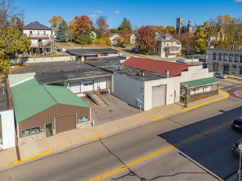 Photo of 201 & 211 Ash Street, Baraboo, WI 53913 (MLS # 1988486)