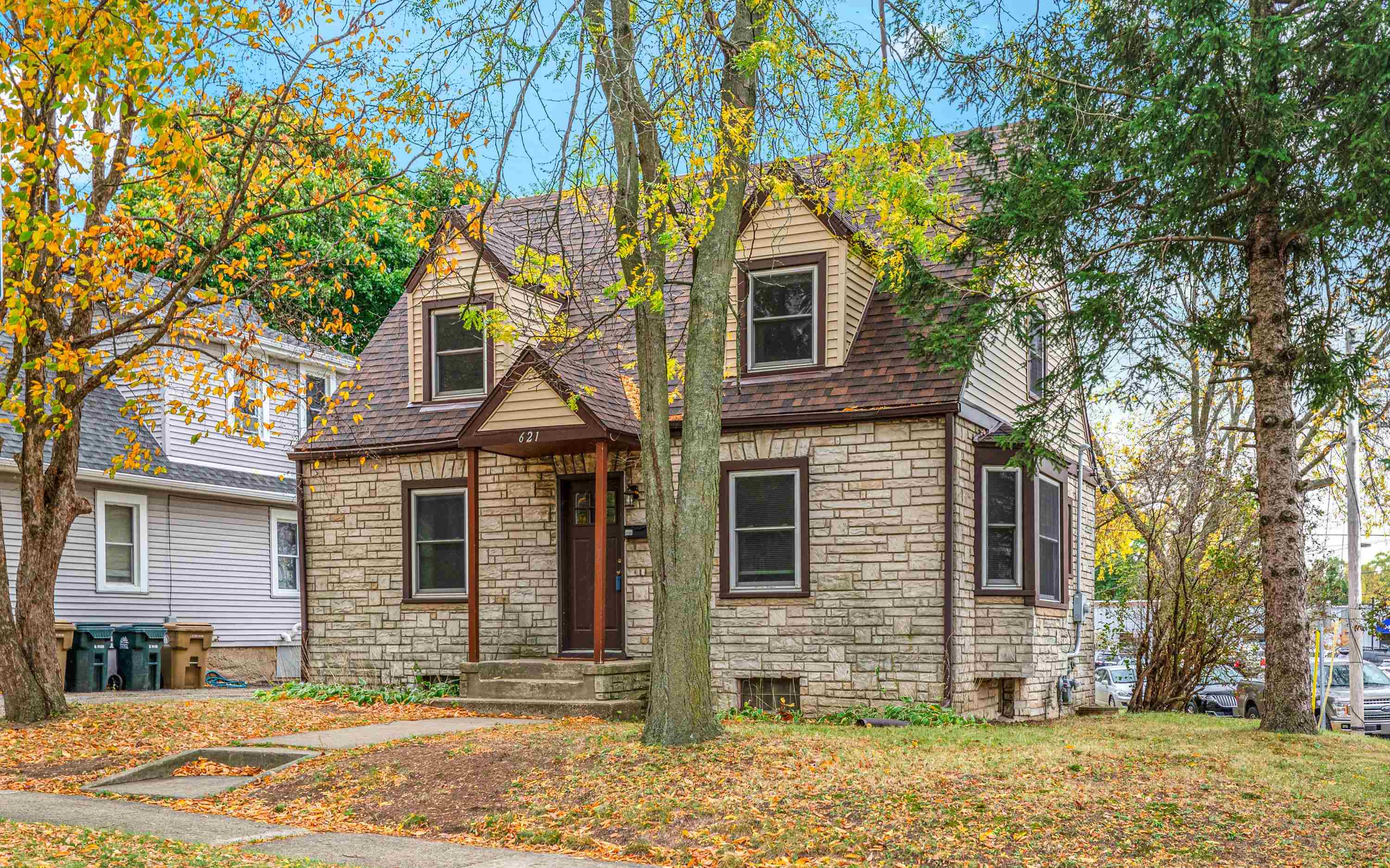 621 Pine Street
