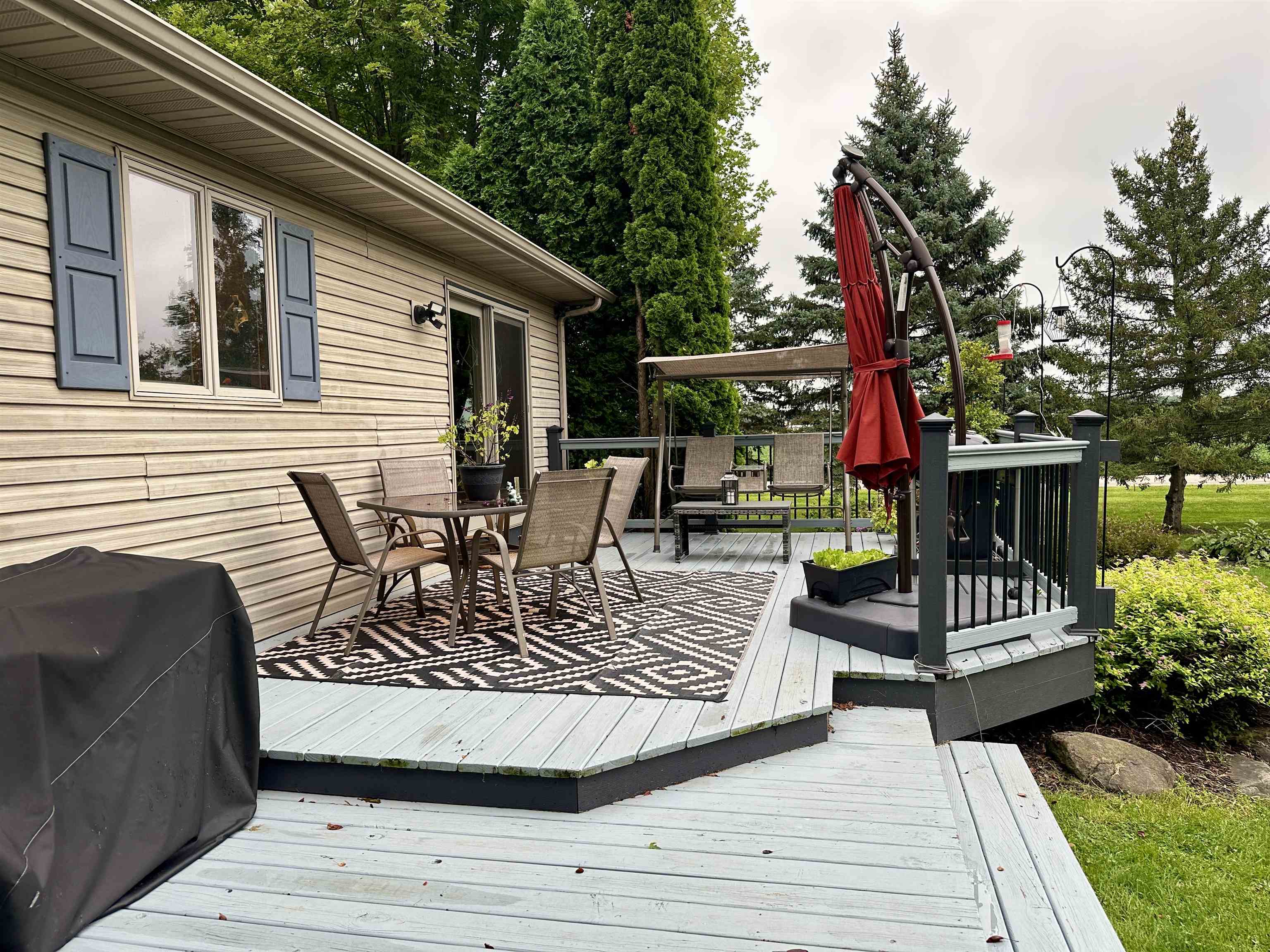 Stoughton, Wisconsin 53589, United States, 4 Bedrooms Bedrooms, ,3 BathroomsBathrooms,Residential,Active,189188