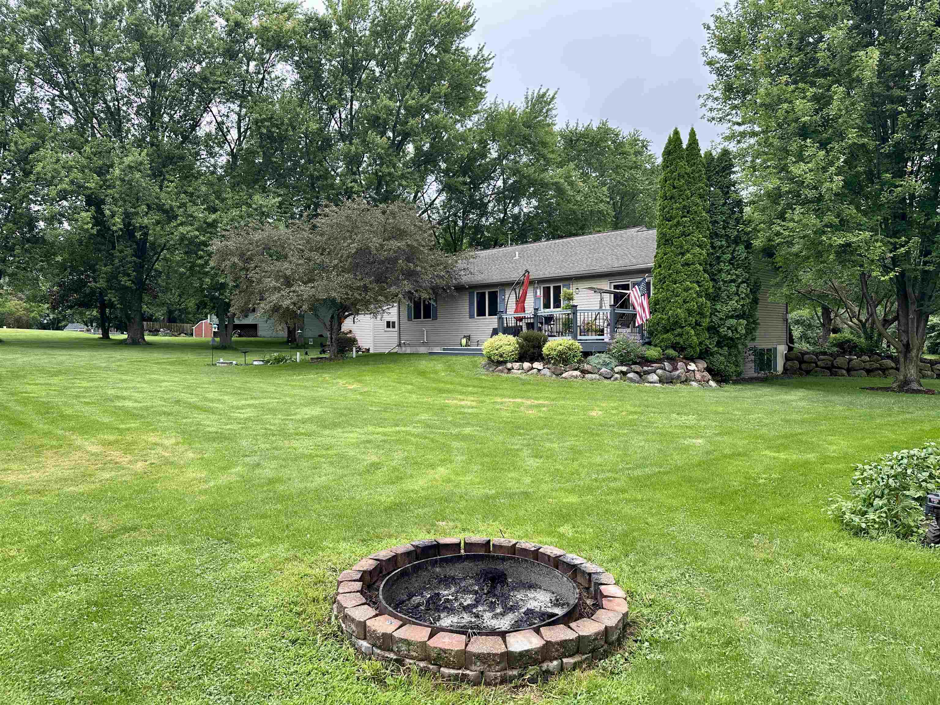 Stoughton, Wisconsin 53589, United States, 4 Bedrooms Bedrooms, ,3 BathroomsBathrooms,Residential,Active,189188