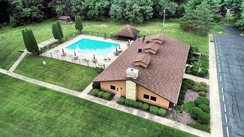 Tiny photo for Bldg 20 3-4 Greenway Crossing PV, Wisconsin Dells, WI 53965 (MLS # 1993672)