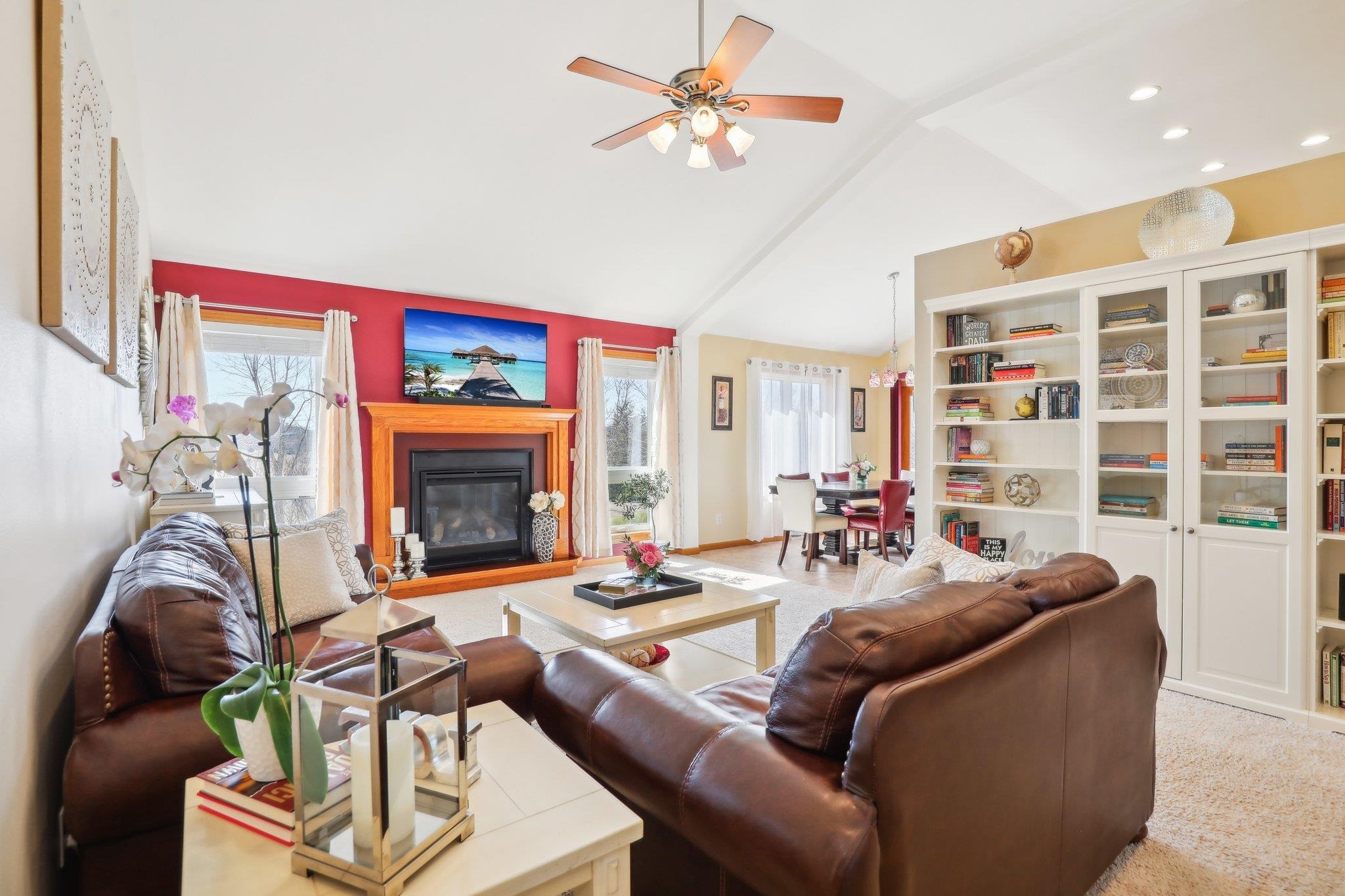 Wisconsin Dells, Wisconsin 53965, United States, 4 Bedrooms Bedrooms, ,3 BathroomsBathrooms,Residential,Active,91104