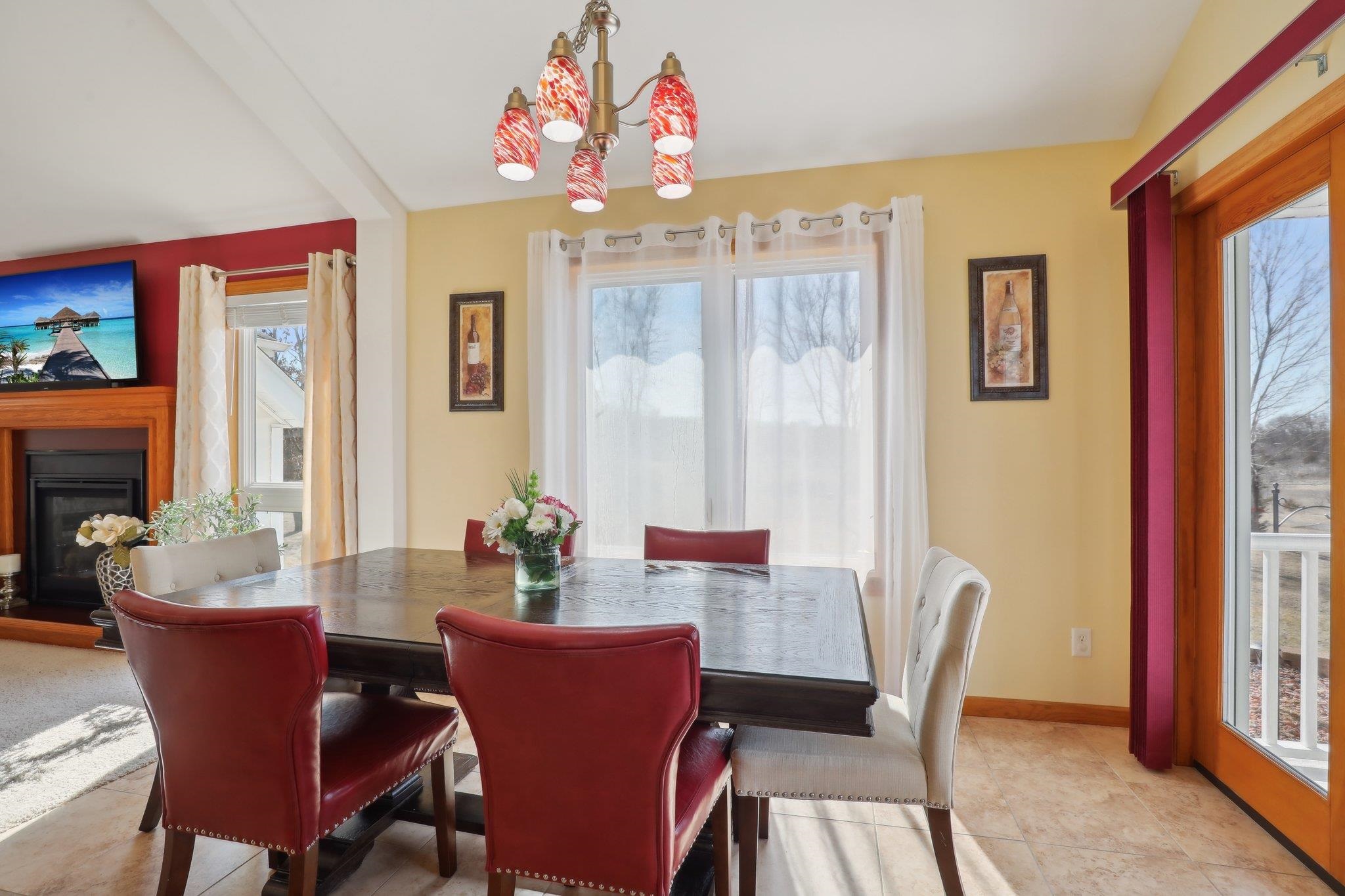 Wisconsin Dells, Wisconsin 53965, United States, 4 Bedrooms Bedrooms, ,3 BathroomsBathrooms,Residential,Active,91104