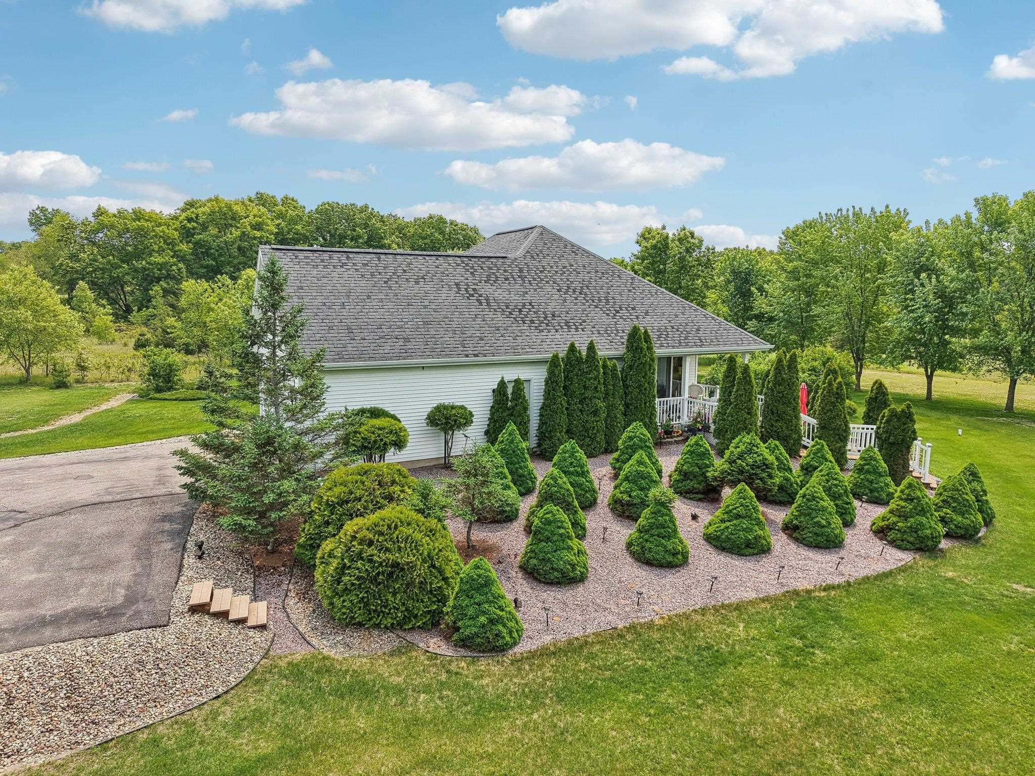 Wisconsin Dells, Wisconsin 53965, United States, 4 Bedrooms Bedrooms, ,3 BathroomsBathrooms,Residential,Active,91104