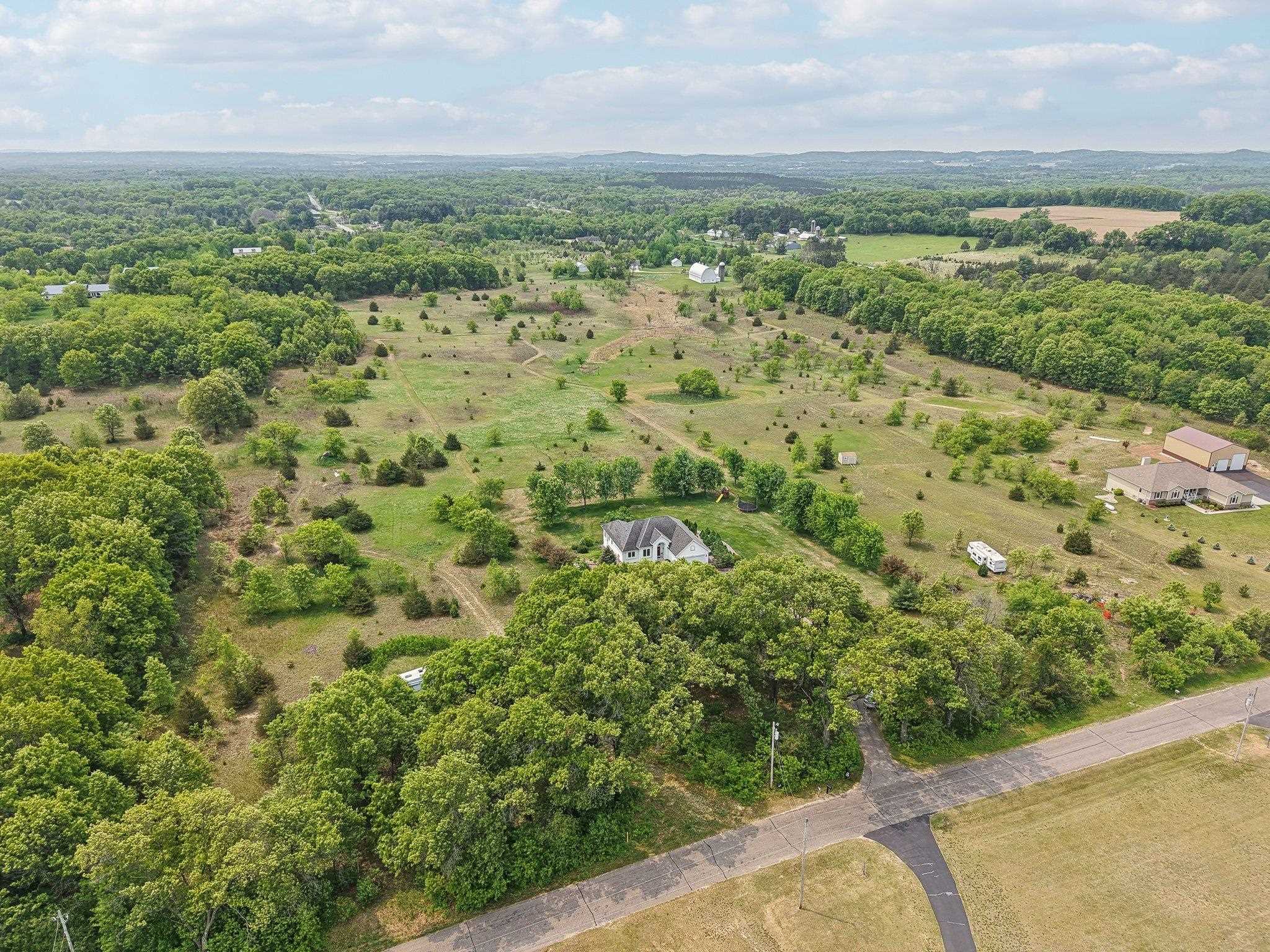 Wisconsin Dells, Wisconsin 53965, United States, 4 Bedrooms Bedrooms, ,3 BathroomsBathrooms,Residential,Active,91104