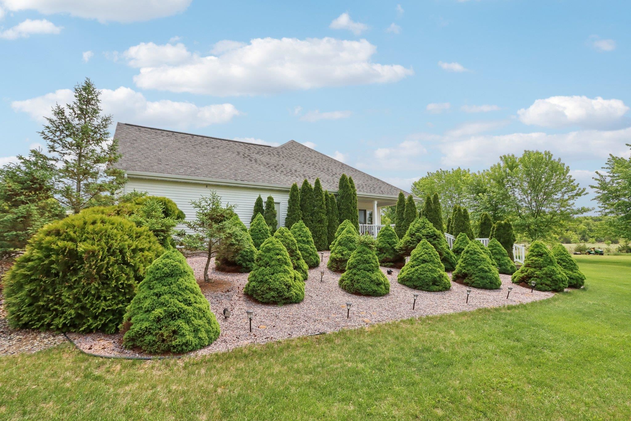 Wisconsin Dells, Wisconsin 53965, United States, 4 Bedrooms Bedrooms, ,3 BathroomsBathrooms,Residential,Active,91104