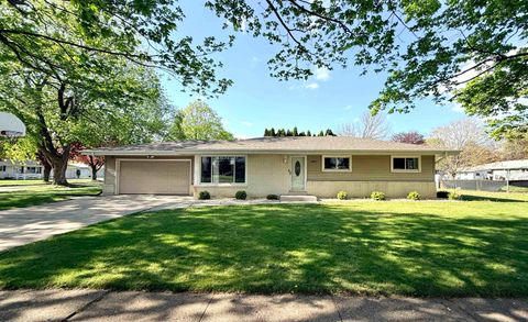 Photo of 2407 Newman Street, Janesville, WI 53545 (MLS # 2022851)