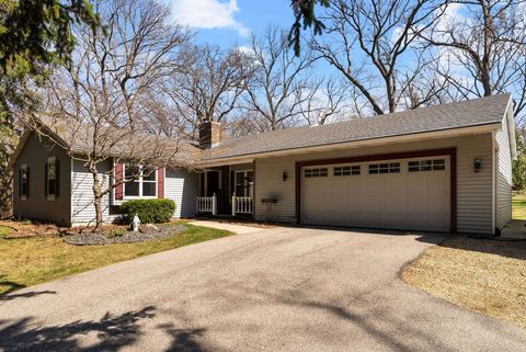 Photo of 2878 Golden Circle, Stoughton, WI 53589 (MLS # 2019736)
