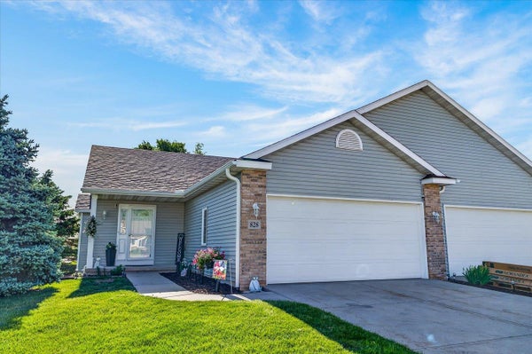 828 DUNN AVE, OREGON, WI 53575 - Image d88a613a613dfcf8d08b3f41dc35a747/1403083243