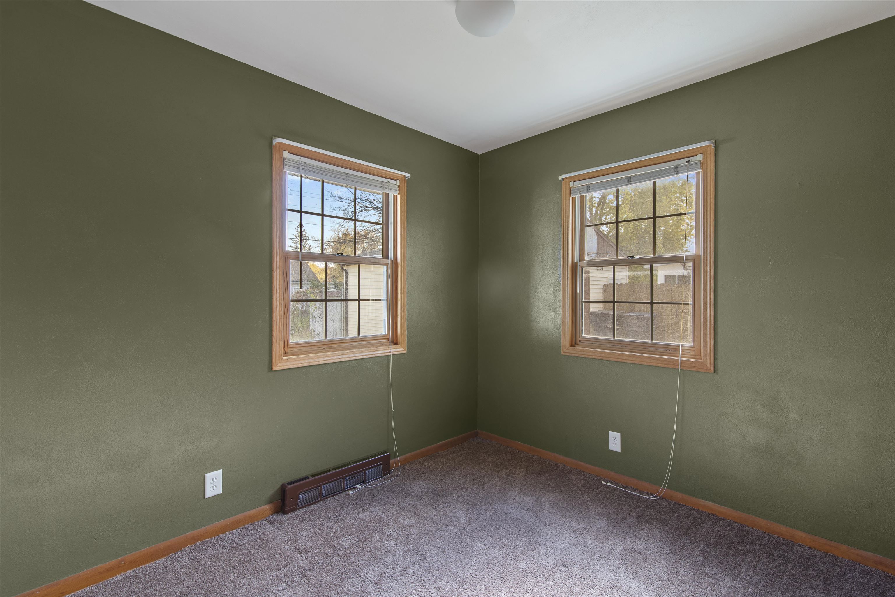 Janesville, Wisconsin 53548, United States, 2 Bedrooms Bedrooms, ,1 BathroomBathrooms,Residential,Active,239941