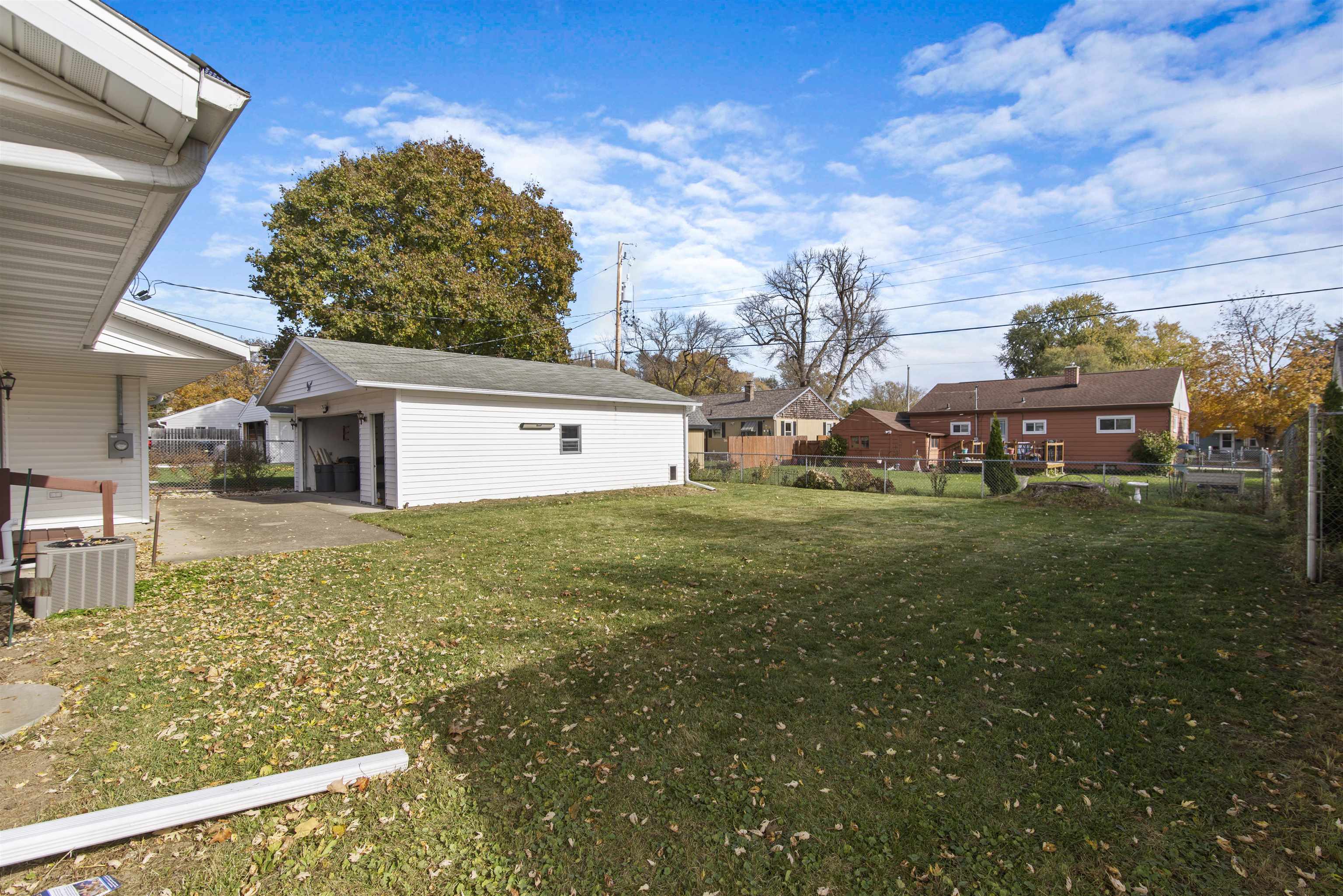 Janesville, Wisconsin 53548, United States, 2 Bedrooms Bedrooms, ,1 BathroomBathrooms,Residential,Active,239941