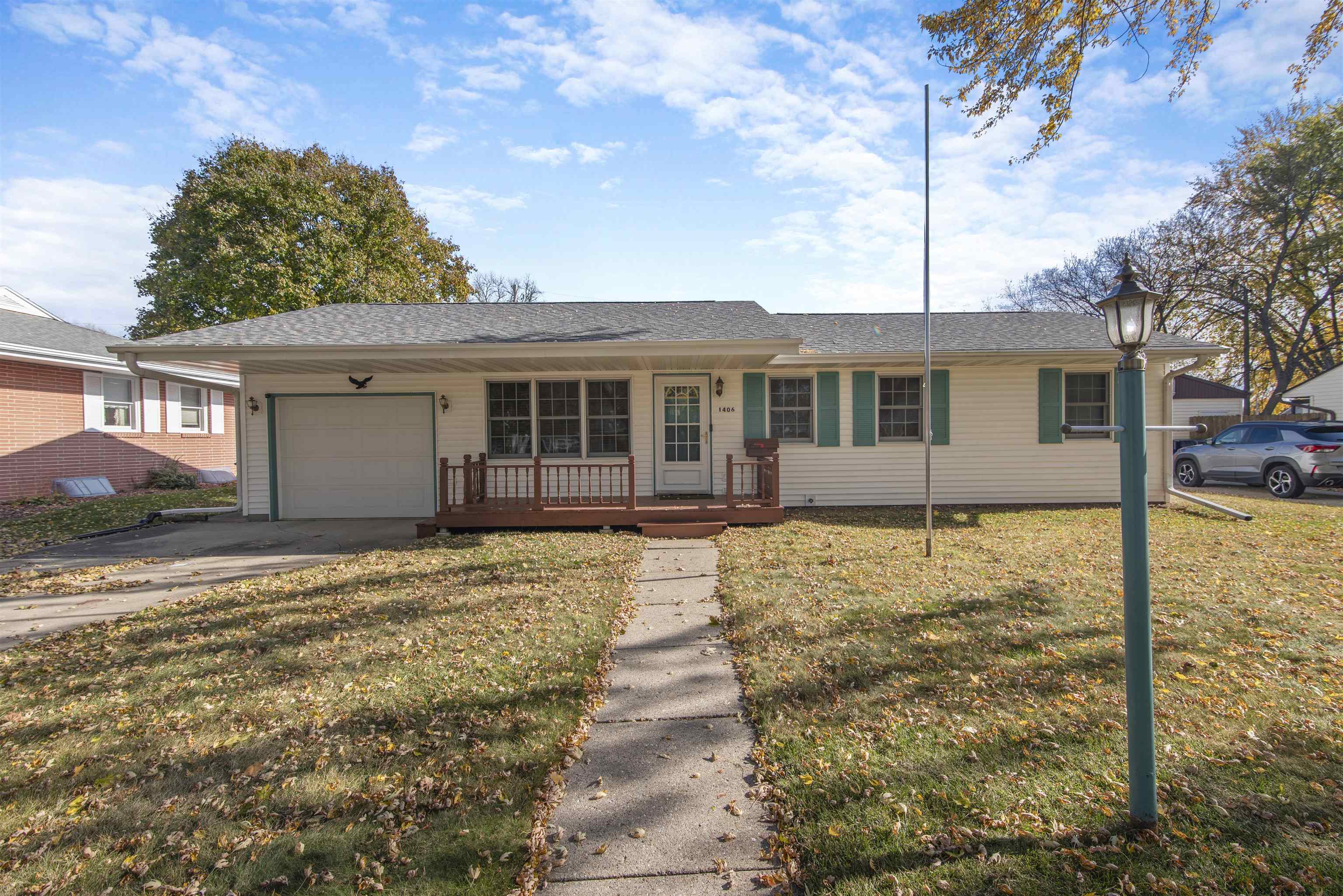 Janesville, Wisconsin 53548, United States, 2 Bedrooms Bedrooms, ,1 BathroomBathrooms,Residential,Active,239941