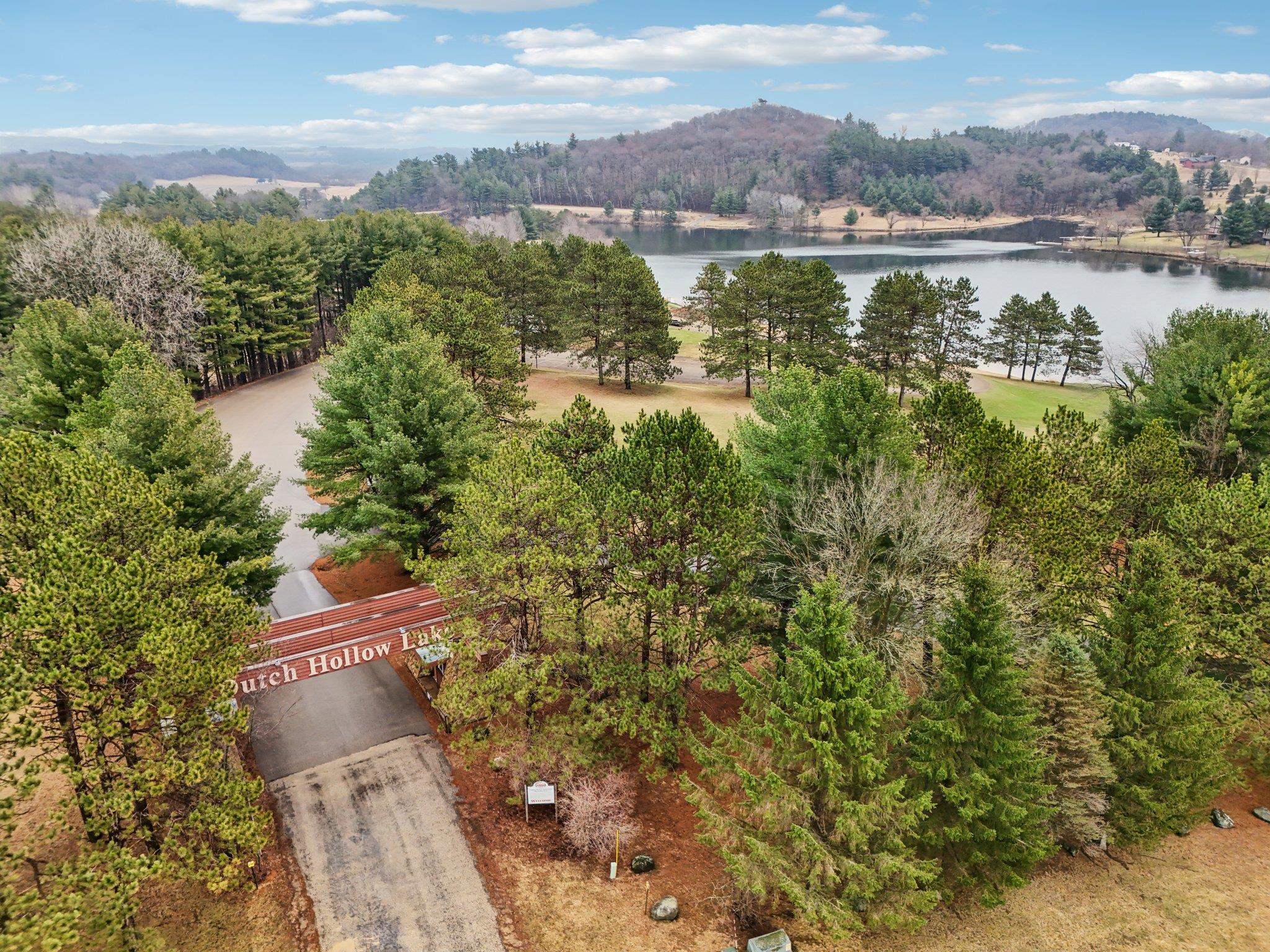 La Valle, Wisconsin 53941, United States, 3 Bedrooms Bedrooms, ,3 BathroomsBathrooms,Residential,Active,213849