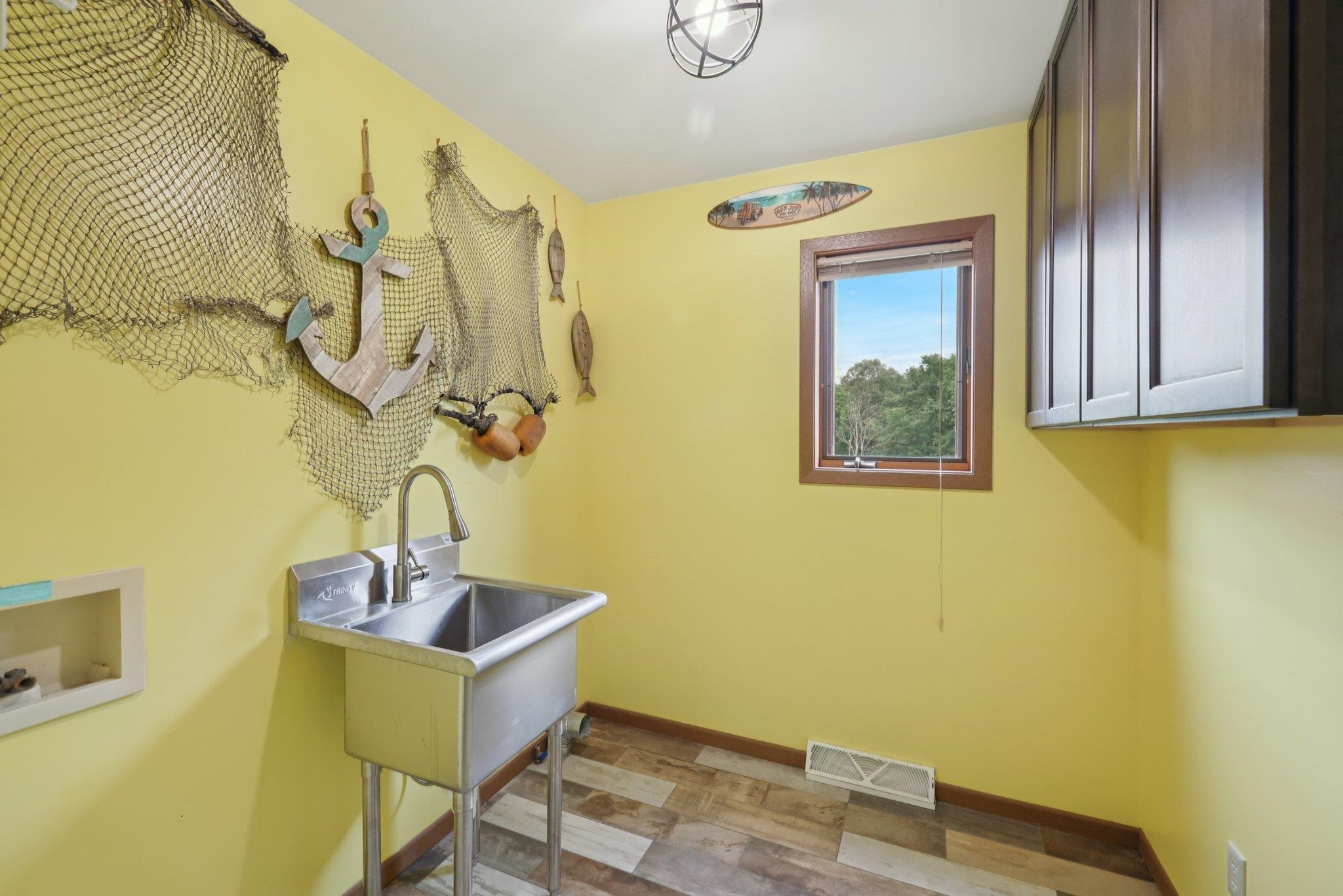 La Valle, Wisconsin 53941, United States, 3 Bedrooms Bedrooms, ,3 BathroomsBathrooms,Residential,Active,213849