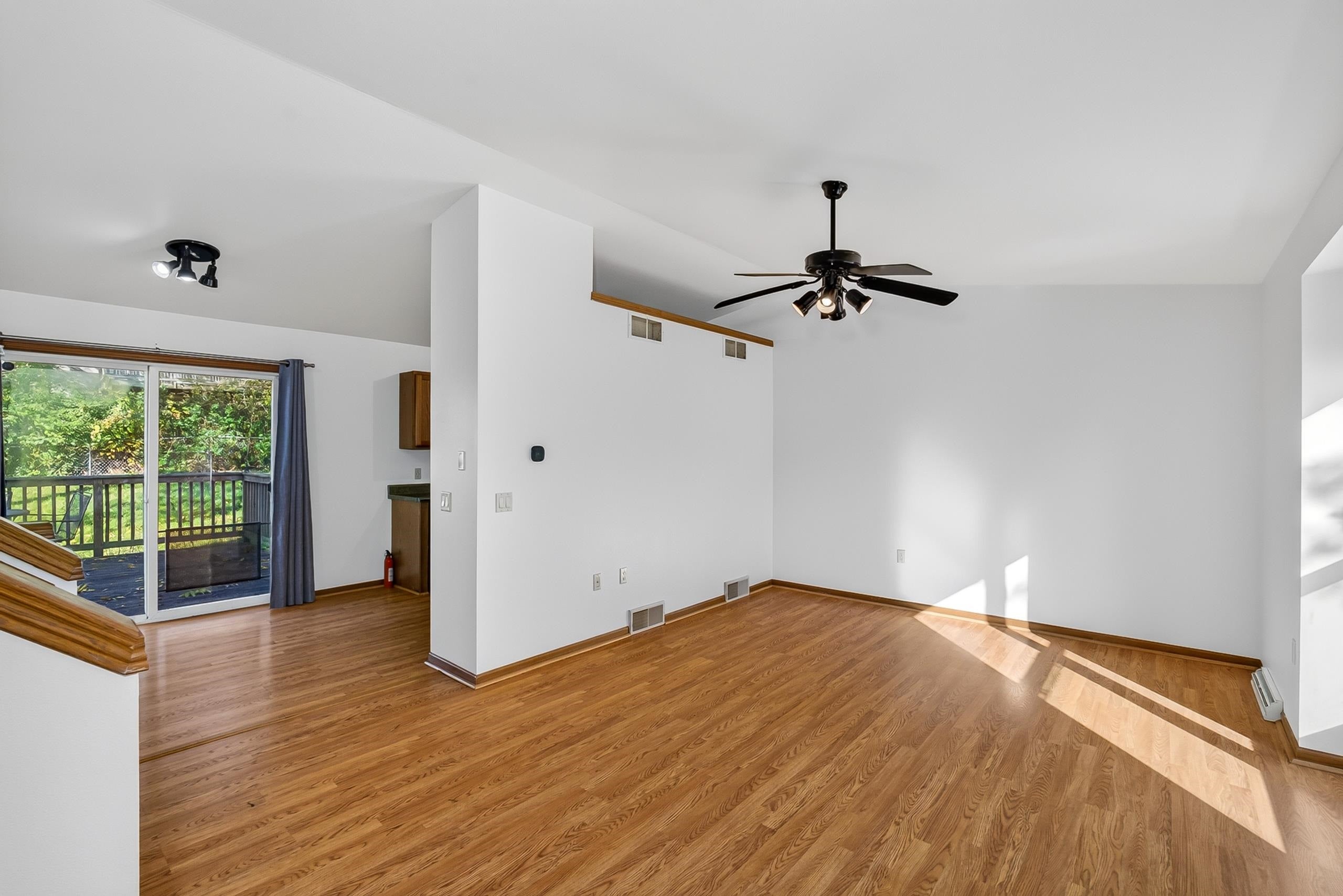 2820 Warner Lane