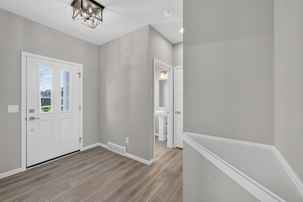 4244388160 Real Estate Search