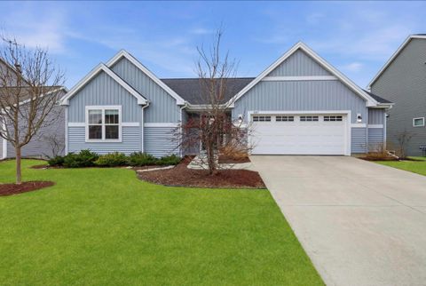 Photo of 987 Griffin Way, DeForest, WI 53532 (MLS # 2019918)