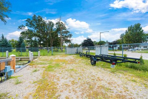 Tiny photo for 1000 Bauman Street, Oshkosh, WI 54901 (MLS # 2008514)