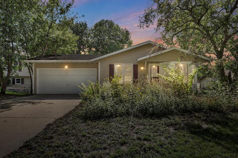 Photo of 9 S Bartelt Court, Madison, WI 53704 (MLS # 2031325)