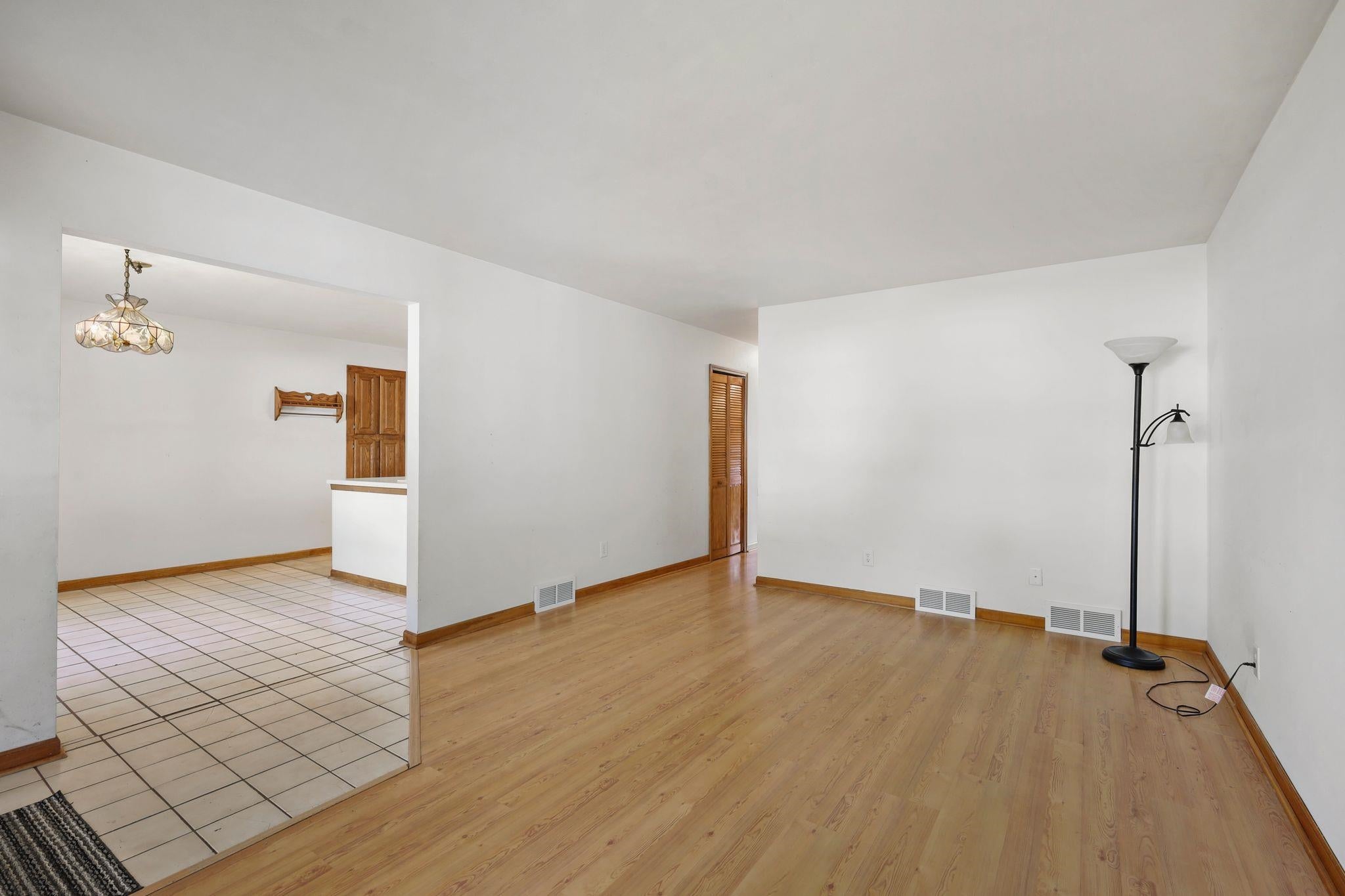 9 S Bartelt Court