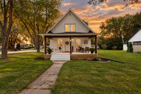 Photo of 2 S Western Avenue, Deerfield, WI 53531 (MLS # 2032875)