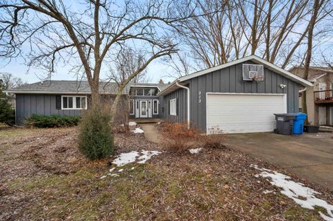 Photo of 313 Sunset Road, Columbus, WI 53925 (MLS # 2014668)