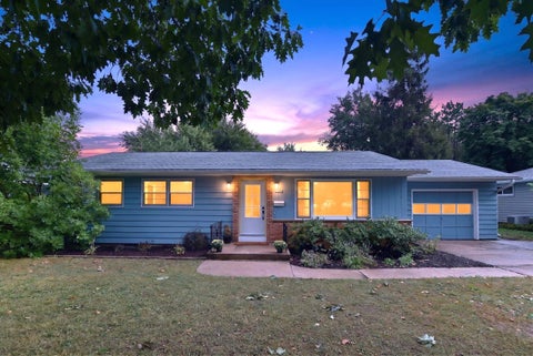 Photo of 6628 Hubbard Avenue, Middleton, WI 53562 (MLS # 2033023)