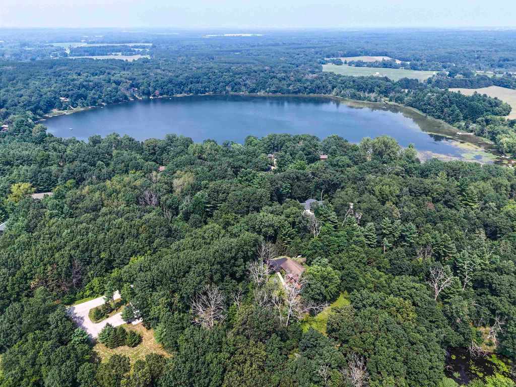 Photo for 227 S Fern Lane, Oxford, WI 53952 (MLS # 2005846)