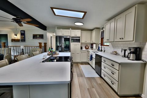 Tiny photo for 913 Kings Way, Nekoosa, WI 54457 (MLS # 2007185)