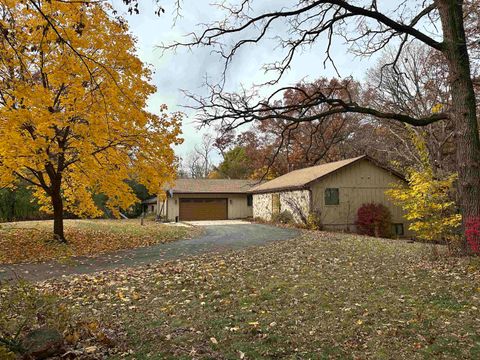 Photo of 3919 E Mustang Court, Milton, WI 53563 (MLS # 2012166)