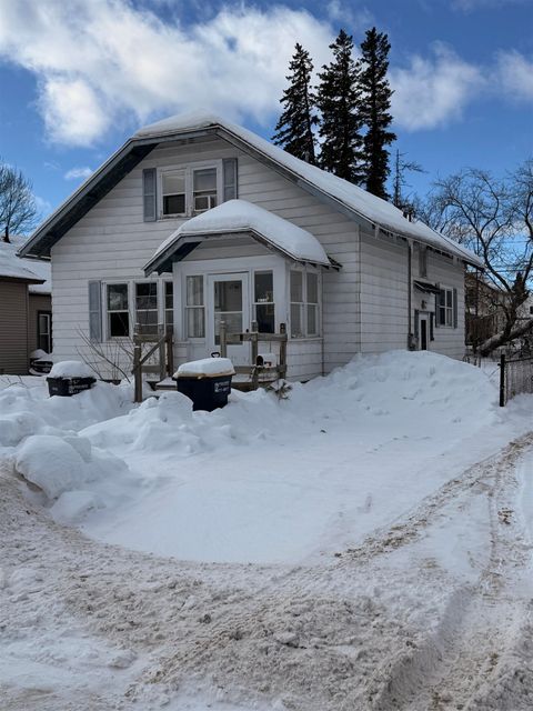 Photo of 812 Margaret Street, Rhinelander, WI 54501 (MLS # 2016296)