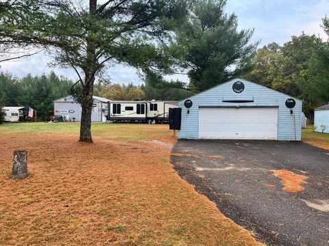 Photo of 991 Bighorn Avenue, Hancock, WI 54943 (MLS # 2010642) Photo of 991 Bighorn Avenue, Hancock, WI 54943 (MLS # 2010642)