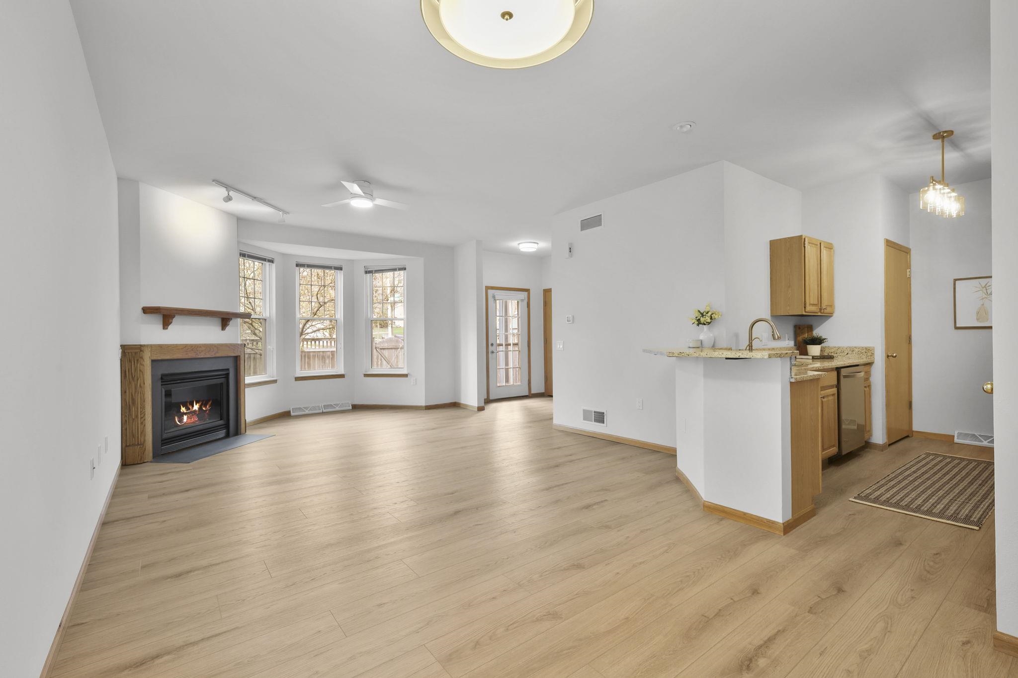 3154 Dorchester Way 2