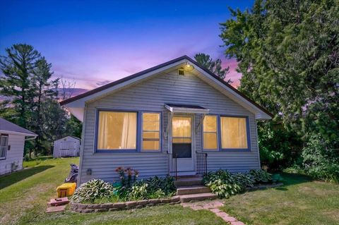 Photo of 3428 E Thomas Street, Milton, WI 53563 (MLS # 2021692)