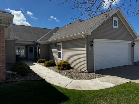 Photo of 77 Northlight Way 35 #35, Fitchburg, WI 53711 (MLS # 2021453)
