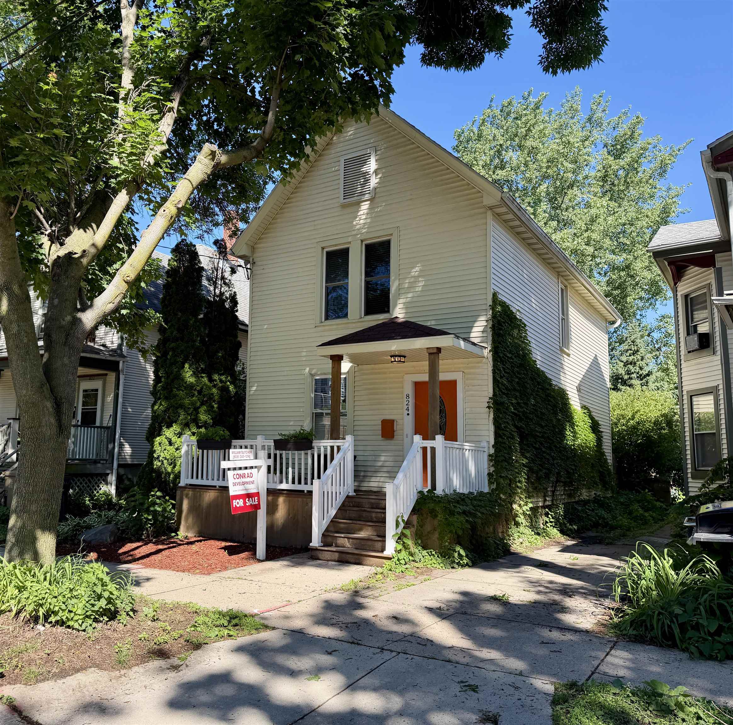 824 E Dayton Street