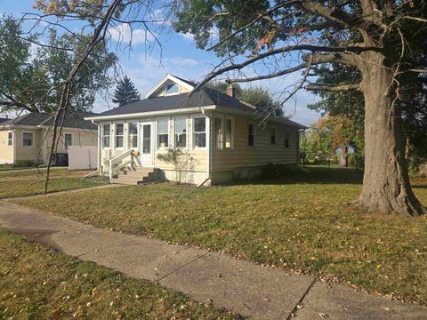 Photo of 1402 S Osborne Avenue, Janesville, WI 53548 (MLS # 2010900)