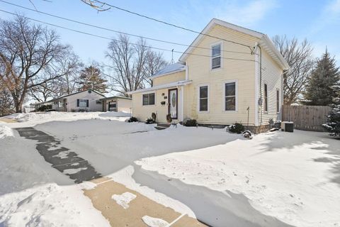 Photo of 366 W Prospect Street, Lake Mills, WI 53551 (MLS # 2015644)