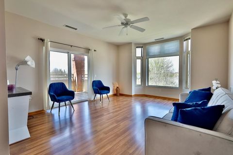 Photo of 301 Harbour Town Drive 322 #322, Madison, WI 53717 (MLS # 2021757)