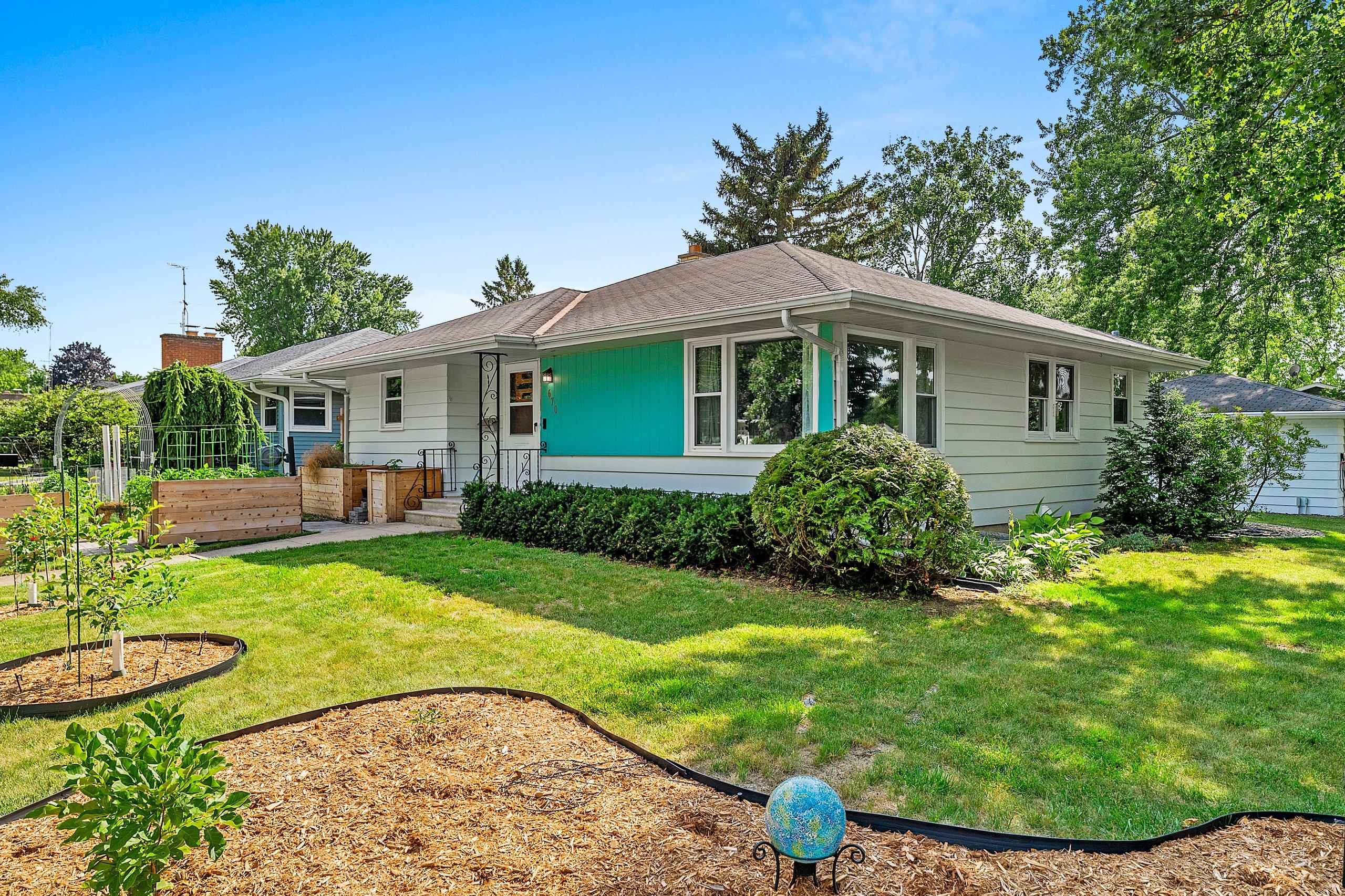 Photo 1 of 62 — 670 BRUCE Street, Fond Du Lac, WI 54935