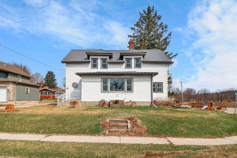 Photo of 207 Water Street, Blanchardville, WI 53516 (MLS # 2019311)