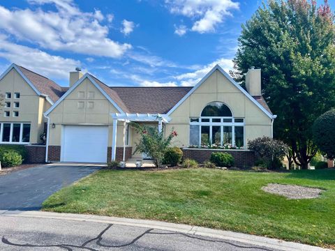 Photo of 4 Sebring Court, Madison, WI 53719 (MLS # 2010010)