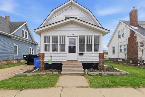 Photo of 338 N Ludington Street, Columbus, WI 53925 (MLS # 2021010)