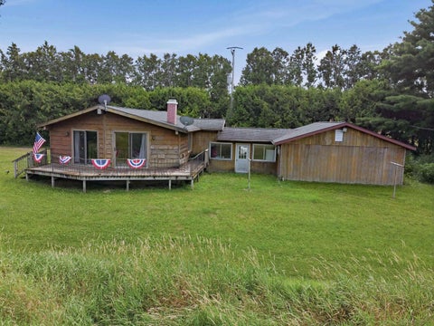 Photo of 917 Division Street, Mauston, WI 53948 (MLS # 2028430)